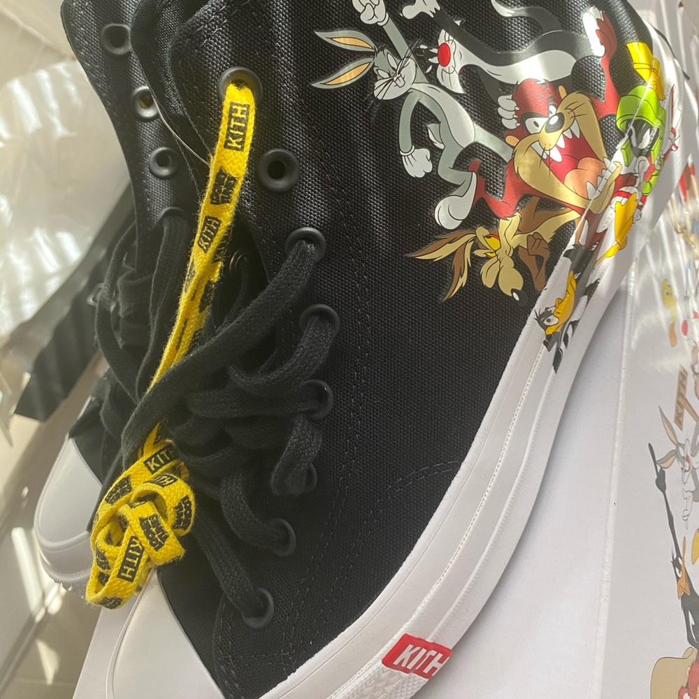KITH X CONVERSE LOONEY TUNES